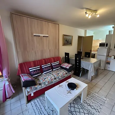 Appt Rez-de-jardin クルル・シュル・メール