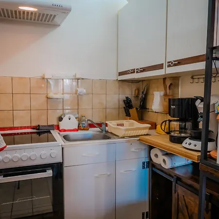 Apartment Appt Rez-de-jardin *